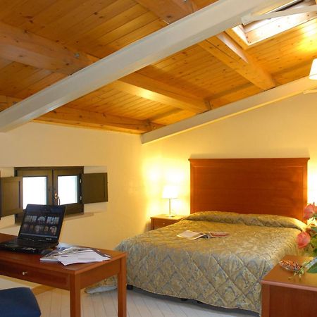 Park Hotel Villa Americana Роді-Гарганіко Екстер'єр фото